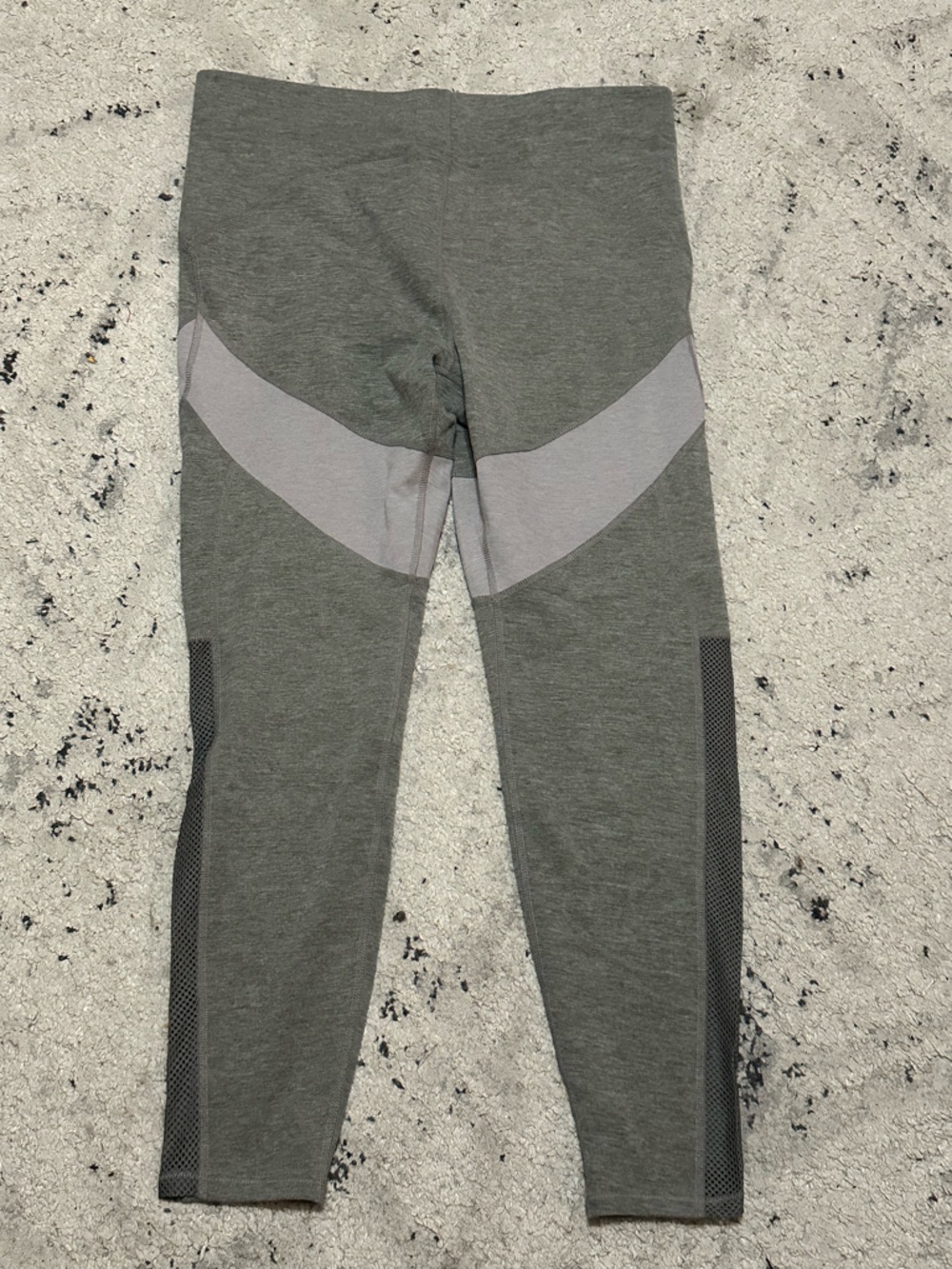 Tahari Sport Woman’s High Rise Mesh Panel Leggings Gray Size XL NWT/NWOT*